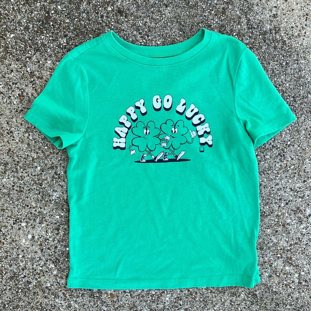 🍀 Old Navy Happy Go Lucky Tee